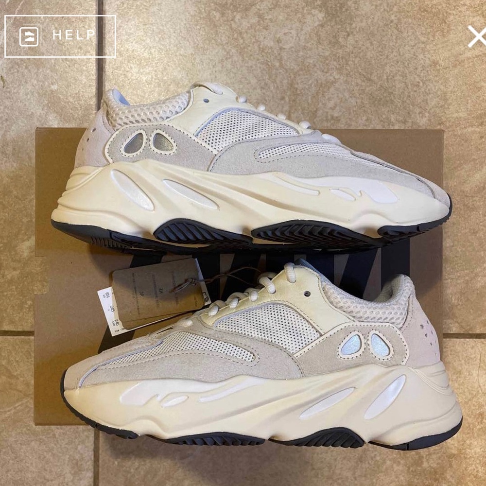 Yeezy Boost 700 Analog 8.5W/6.5M NWT